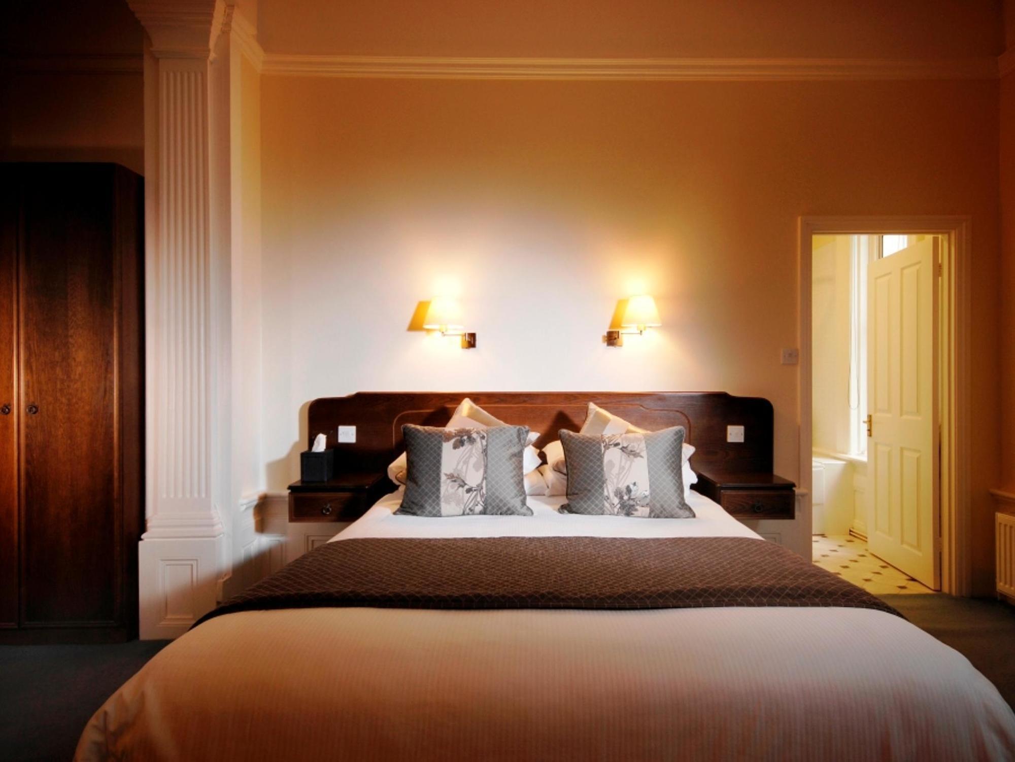 Moorhill House Bed & Breakfast Burley Ngoại thất bức ảnh
